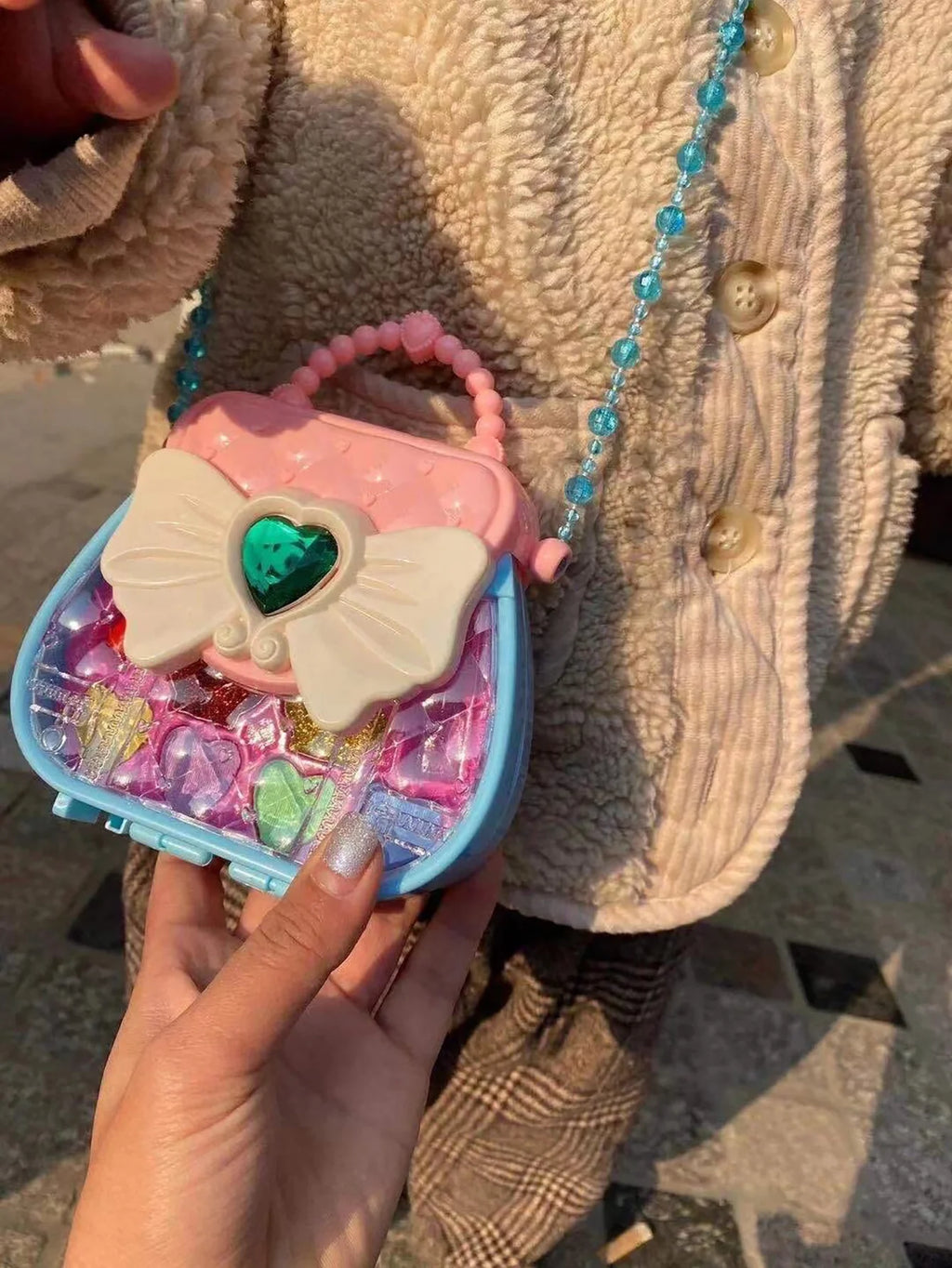 Coffret de déguisements pour enfants : trousse de maquillage, sac à main à nœud papillon, sac bandoulière à bijoux | Cadeau idéal pour une fête, un anniversaire ou Noël