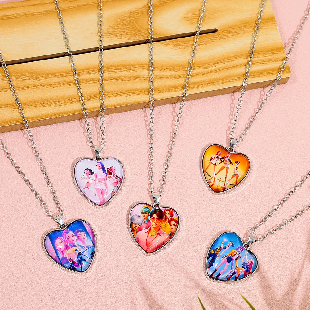 Films occidentaux populaires - Accessoire collier en forme de cœur Kpop Demon Hunter : Witch Hunter Girl Squad Time Gem