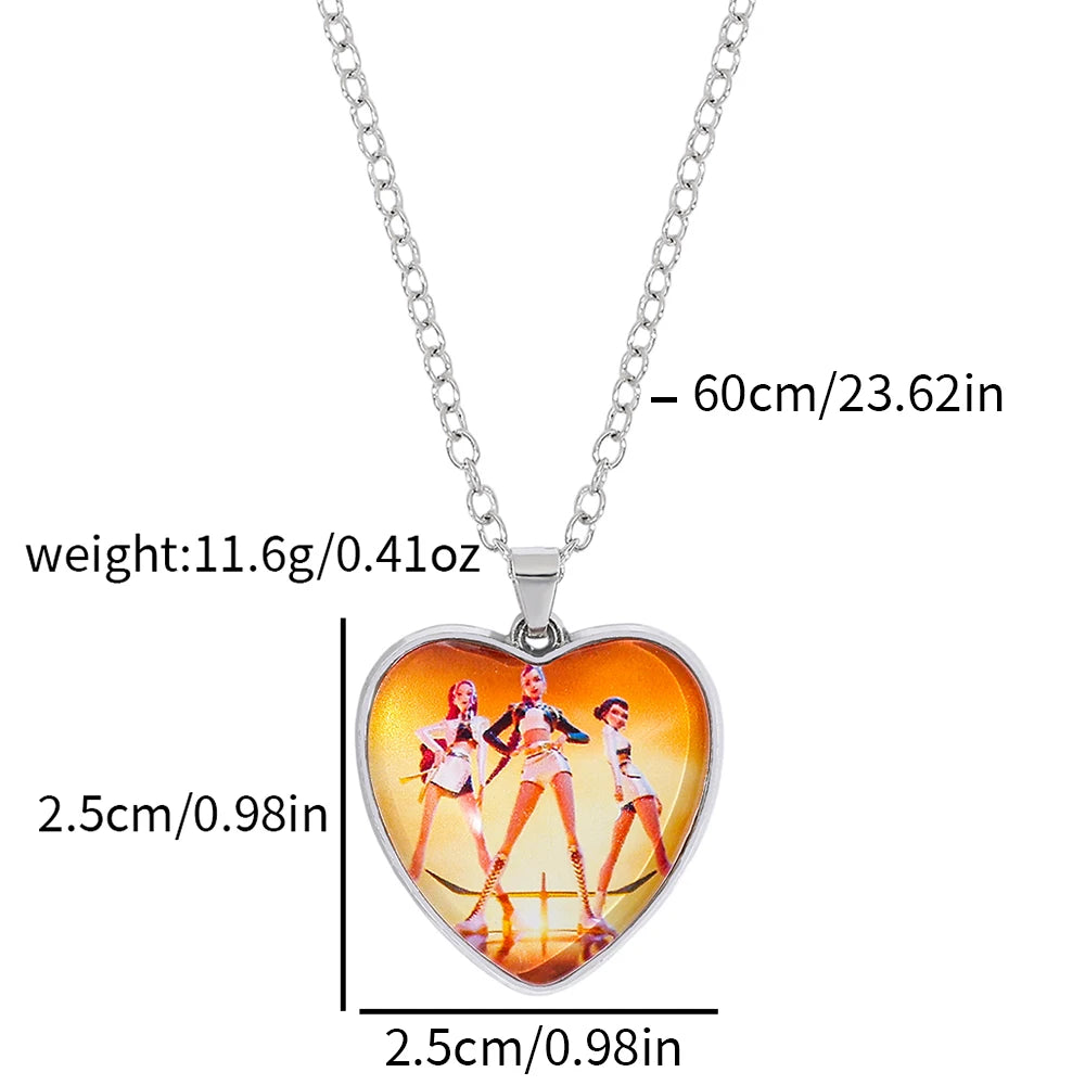 Films occidentaux populaires - Accessoire collier en forme de cœur Kpop Demon Hunter : Witch Hunter Girl Squad Time Gem